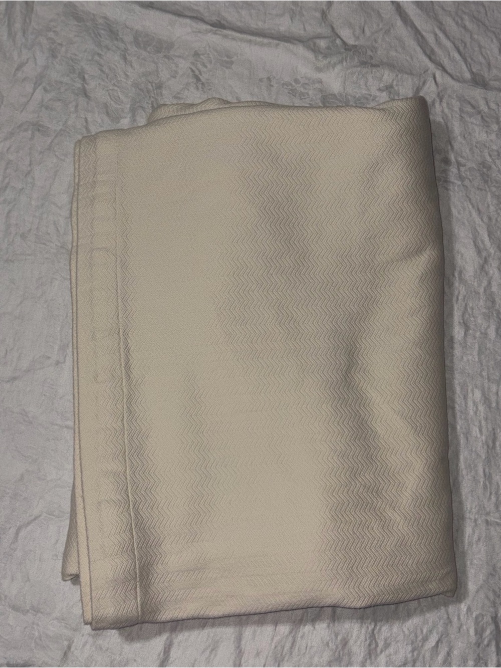 Discontinued Wamsutta Dream Zone Cotton chevron blanket tan 94” x 100”
